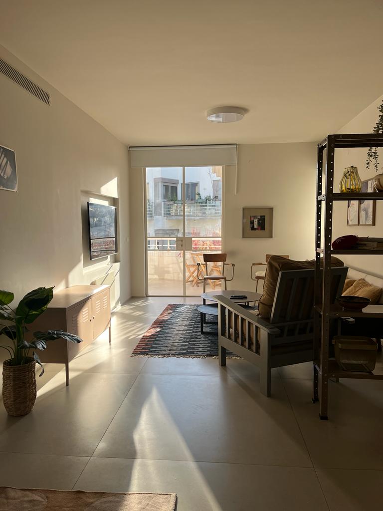 3 rooms apartment for Sale in Ahari street Tel Aviv