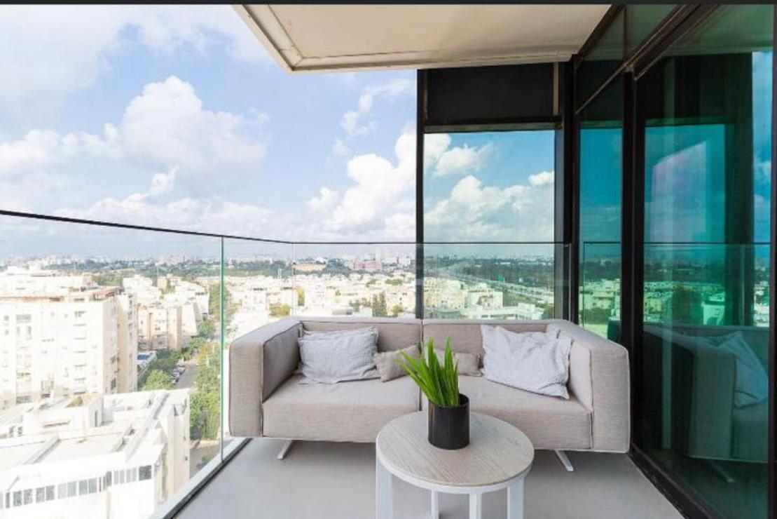 4 room apartment for sale on Harav Nissim street Tel Aviv